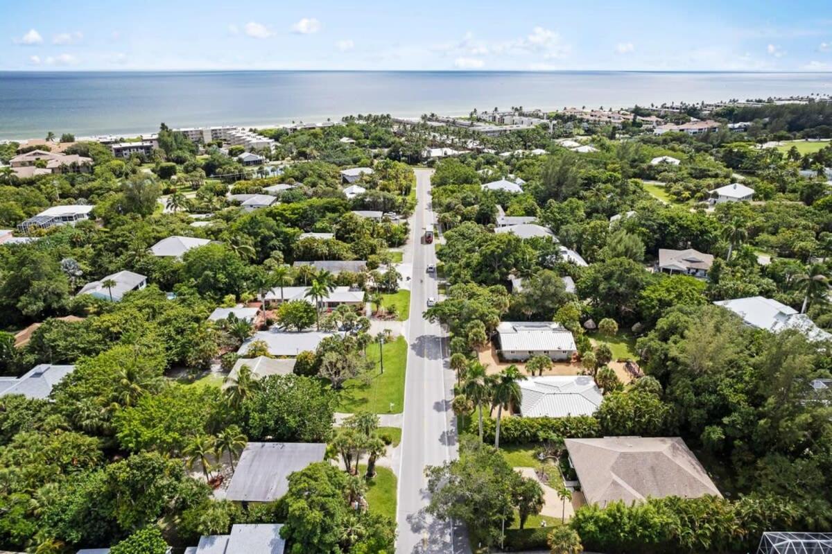 Charming Suite With Balcony And Bikes At Historic Sandpiper Inn Sanibel Exteriér fotografie