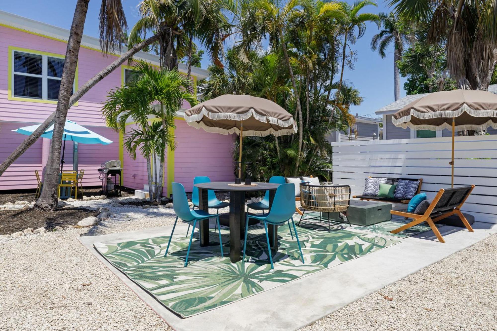 Charming Suite With Balcony And Bikes At Historic Sandpiper Inn Sanibel Exteriér fotografie